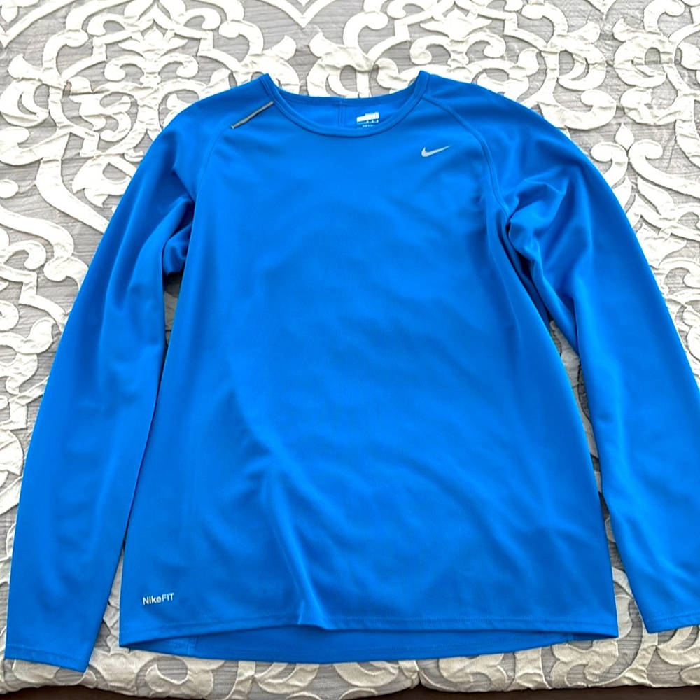 Nike Long Sleeve T-Shirt